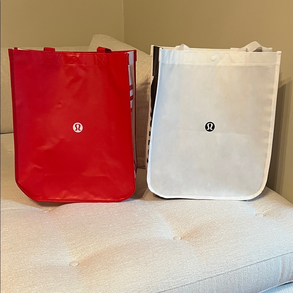 Lululemon Red and White Reusable Tote Bags  New Excellent Condition